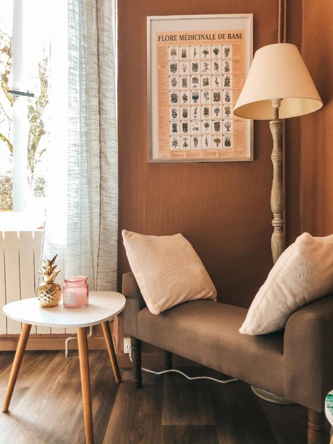 Chambre Salle De Bain Partagee Коняк Екстериор снимка